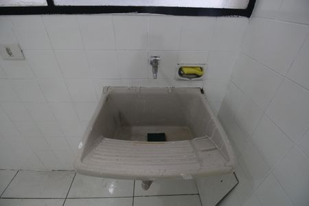 Apartamento para alugar com 75m², 3 quartos e 1 vagaÁrea de Serviço