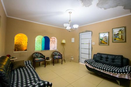 Casa à venda com 3 quartos, 176m² em Jardim Ocara, Santo André