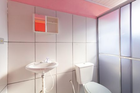 Casa para alugar com 55m², 1 quarto e sem vaga Casa para alugar com 55m², 1 quarto e sem vagaBanheiro da Suíte
