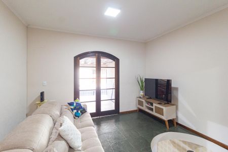 Sala de casa à venda com 3 quartos, 250m² em Jaguaribe, Osasco