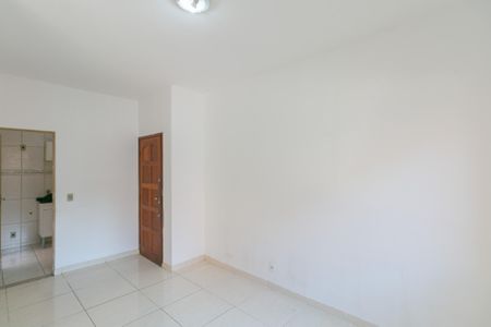 Apartamento à venda com 2 quartos, 48m² em Heliópolis, Belo Horizonte