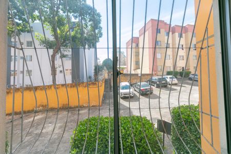 Apartamento à venda com 2 quartos, 48m² em Heliópolis, Belo Horizonte