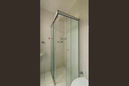Banheiro  de kitnet/studio para alugar com 1 quarto, 37m² em Menino Deus, Porto Alegre
