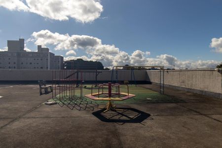 Apartamento à venda com 46m², 2 quartos e 1 vaga Apartamento à venda com 46m², 2 quartos e 1 vagaÁrea comum - Playground