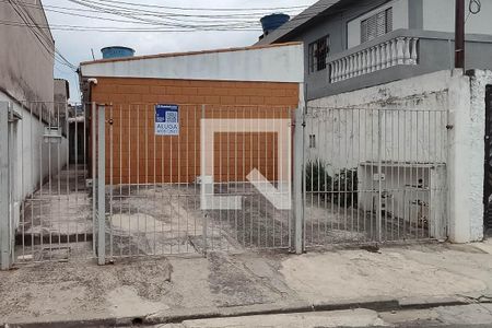 Casa para alugar com 25m², 1 quarto e 1 vaga Casa para alugar com 25m², 1 quarto e 1 vagaFachada