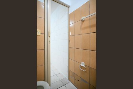 Casa para alugar com 25m², 1 quarto e 1 vaga Casa para alugar com 25m², 1 quarto e 1 vagaBanheiro