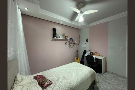 Casa para alugar com 88m², 2 quartos e 2 vagas Casa para alugar com 88m², 2 quartos e 2 vagasQuarto 1