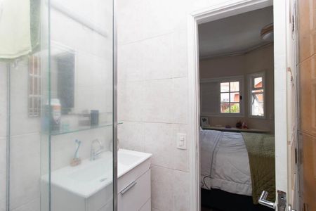 Casa de condomínio à venda com 87m², 2 quartos e 1 vaga Casa de condomínio à venda com 87m², 2 quartos e 1 vagaBanheiro da Suíte 1