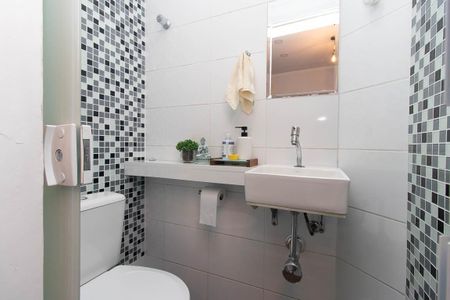 Casa de condomínio à venda com 87m², 2 quartos e 1 vaga Casa de condomínio à venda com 87m², 2 quartos e 1 vagaLavabo