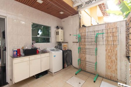Casa de condomínio à venda com 87m², 2 quartos e 1 vaga Casa de condomínio à venda com 87m², 2 quartos e 1 vagaÁrea de Serviço