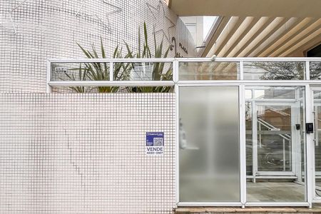 Apartamento à venda com 127m², 3 quartos e 3 vagasFachada + plaquinha