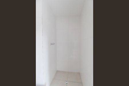Apartamento à venda com 38m², 2 quartos e sem vaga Apartamento à venda com 38m², 2 quartos e sem vagaBanheiro