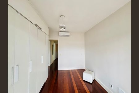 Apartamento para alugar com 105m², 3 quartos e 2 vagas