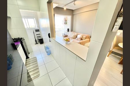 Apartamento para alugar com 53m², 2 quartos e 2 vagas Apartamento para alugar com 53m², 2 quartos e 2 vagasCozinha