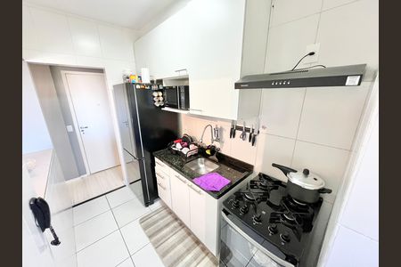 Apartamento para alugar com 53m², 2 quartos e 2 vagas Apartamento para alugar com 53m², 2 quartos e 2 vagasCozinha