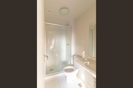Apartamento para alugar com 71m², 2 quartos e 1 vaga Apartamento para alugar com 71m², 2 quartos e 1 vagaBanheiro da Suíte