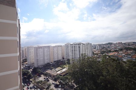 Sala vista de apartamento para alugar com 2 quartos, 35m² em Jardim Sabara, São Paulo