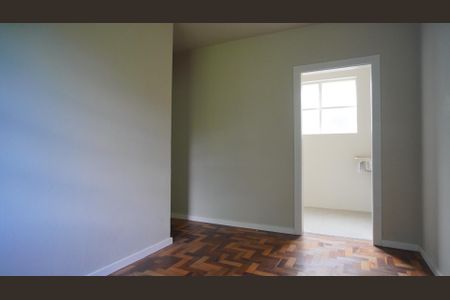 Sala  de apartamento para alugar com 2 quartos, 48m² em Santa Maria Goretti, Porto Alegre