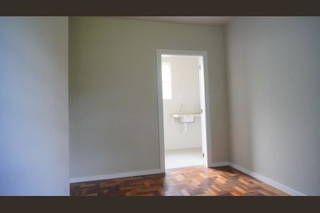 Sala  de apartamento para alugar com 2 quartos, 48m² em Santa Maria Goretti, Porto Alegre