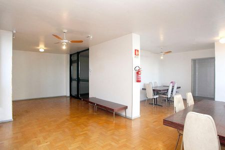 Apartamento para alugar com 100m², 3 quartos e sem vagaÁrea Comum - Salão de Festas