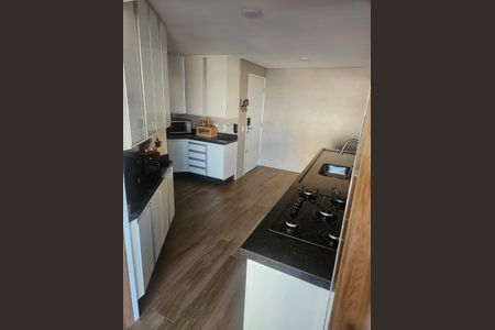 Apartamento à venda com 123m², 3 quartos e 2 vagas Apartamento à venda com 123m², 3 quartos e 2 vagasCozinha