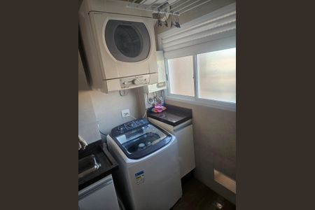 Apartamento à venda com 123m², 3 quartos e 2 vagas Apartamento à venda com 123m², 3 quartos e 2 vagasÁrea de serviço