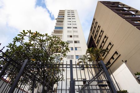 Fachada de apartamento para alugar com 2 quartos, 75m² em Pinheiros, São Paulo
