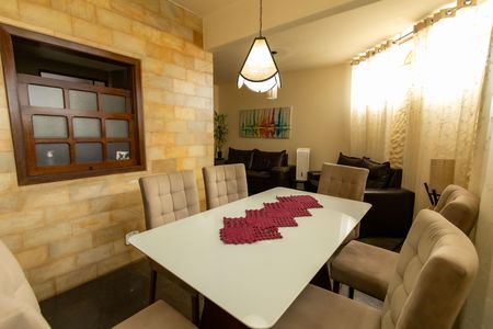 Sala de apartamento para alugar com 3 quartos, 120m² em Caiçaras, Belo Horizonte