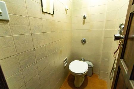 Apartamento para alugar com 120m², 3 quartos e sem vagaBanheiro de serviço