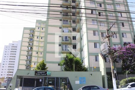 Apartamento para alugar com 49m², 2 quartos e 1 vaga Apartamento para alugar com 49m², 2 quartos e 1 vagaFachada