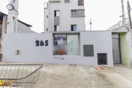 Apartamento à venda com 43m², 1 quarto e sem vaga Apartamento à venda com 43m², 1 quarto e sem vagaFachada do Prédio