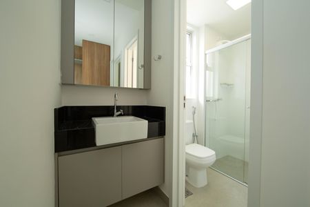 BANHEIRO de apartamento para alugar com 1 quarto, 53m² em Barro Preto, Belo Horizonte