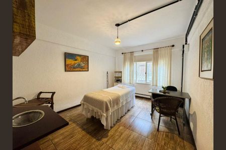 Casa à venda com 10 quartos, 285m² em Itaipu, Niterói