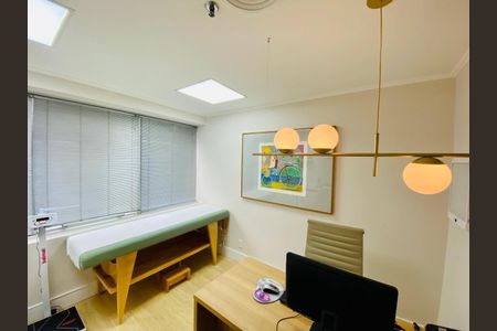 Casa para alugar com 0 quarto, 67m² em Brooklin Novo, São Paulo