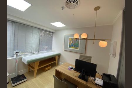 Casa para alugar com 0 quarto, 67m² em Brooklin Novo, São Paulo