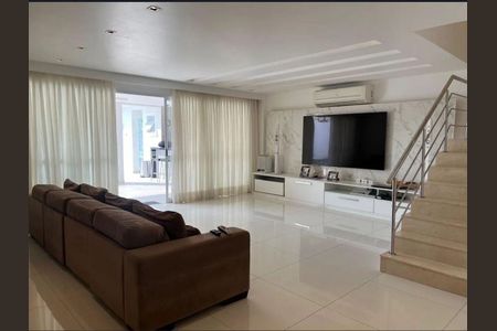 Casa para alugar com 3 quartos, 400m² em Barra da Tijuca, Rio de Janeiro