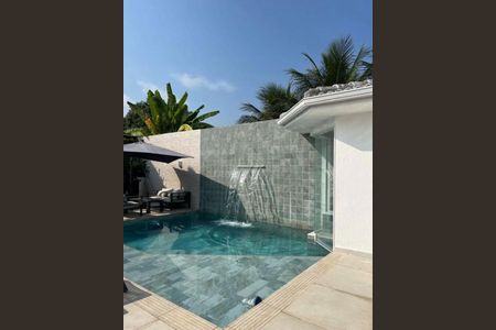 Casa para alugar com 3 quartos, 400m² em Barra da Tijuca, Rio de Janeiro