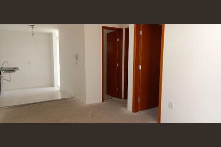 Apartamento à venda com 3 quartos, 58m² em Parque Vitoria, São Paulo