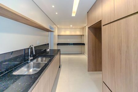 Apartamento à venda com 223m², 3 quartos e 3 vagas