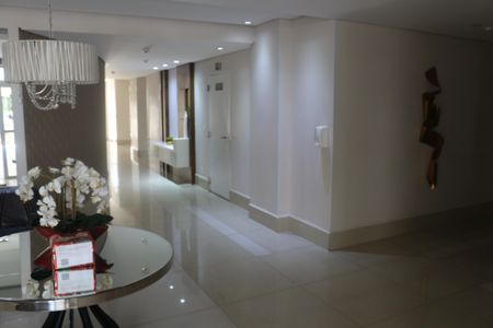 Apartamento à venda com 75m², 2 quartos e 1 vagaHall social
