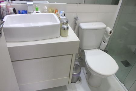 Apartamento à venda com 75m², 2 quartos e 1 vagaBanheiro da Suíte