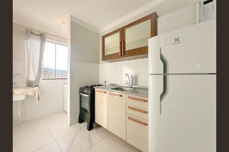Apartamento para alugar com 73m², 2 quartos e 1 vagaCozinha