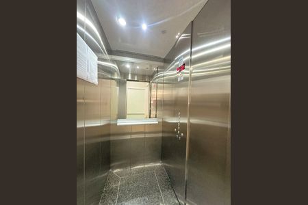 Apartamento para alugar com 73m², 2 quartos e 1 vagaElevador