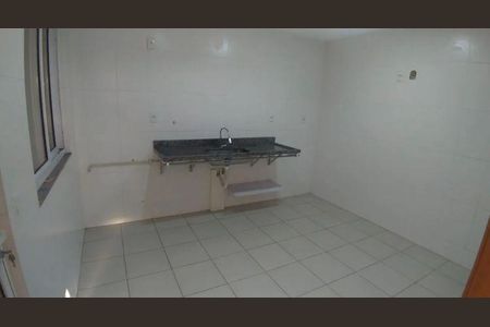 Casa à venda com 3 quartos, 120m² em Tanque, Rio de Janeiro