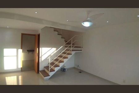 Casa à venda com 3 quartos, 120m² em Tanque, Rio de Janeiro