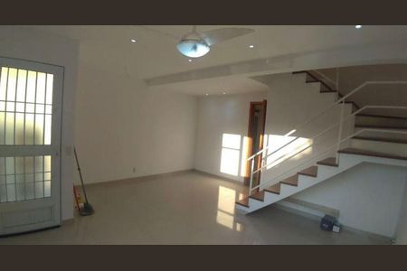 Casa à venda com 3 quartos, 120m² em Tanque, Rio de Janeiro