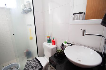 Apartamento à venda com 42m², 2 quartos e 1 vaga Apartamento à venda com 42m², 2 quartos e 1 vagaBanheiro