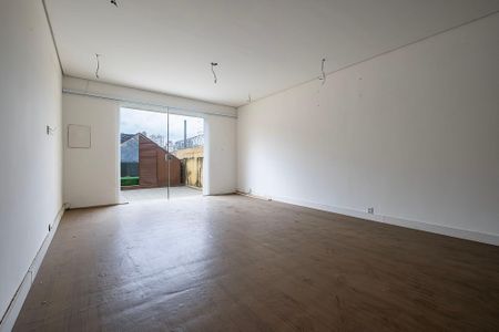 Sala de casa para alugar com 2 quartos, 135m² em Vila Madalena, São Paulo