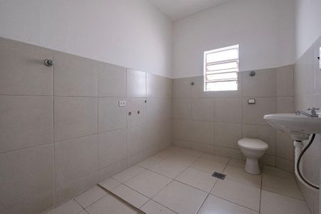 Casa para alugar com 135m², 3 quartos e 1 vaga Casa para alugar com 135m², 3 quartos e 1 vagaBanheiro