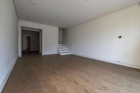 Sala de casa para alugar com 2 quartos, 135m² em Vila Madalena, São Paulo